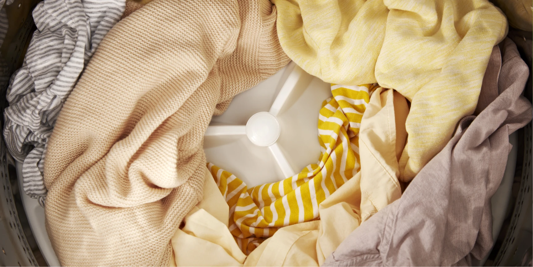 How to strip laundry: what it is and when to do it